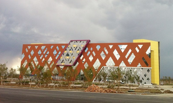 克拉玛依展览馆造型铝单板幕墙工程